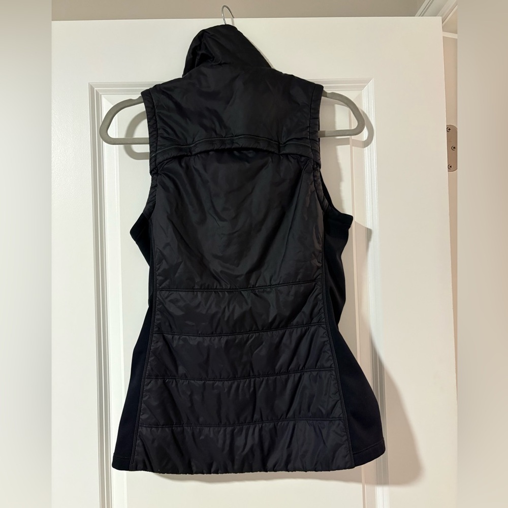 Athleta Rock Ridge PrimaLoft Insulated Vest Black Women’s Small - Picture 3 of 4